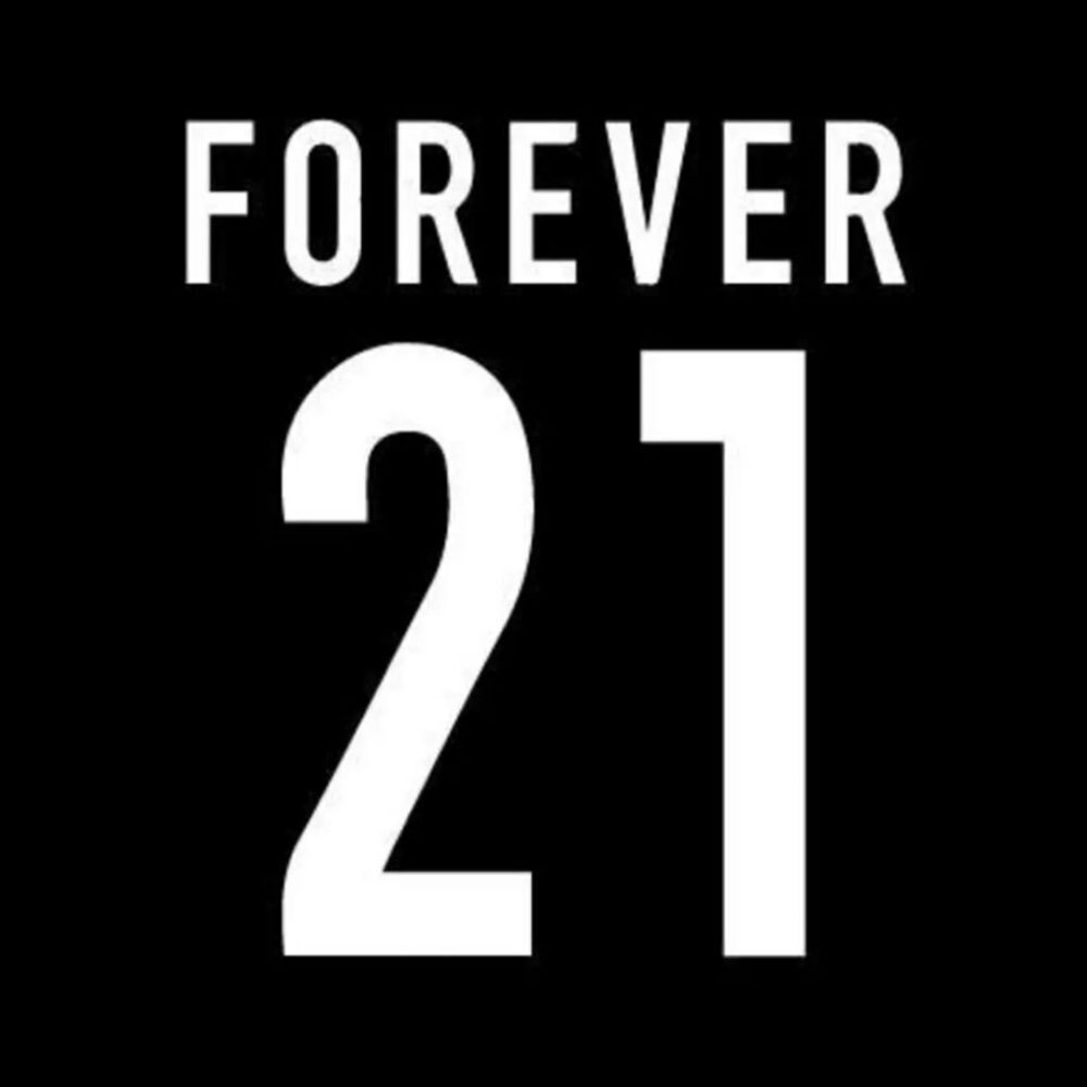 Forever 21 Women's Pink Graphic Princess Crewneck Short Sleeve T-Shirt - Picture 12 of 13